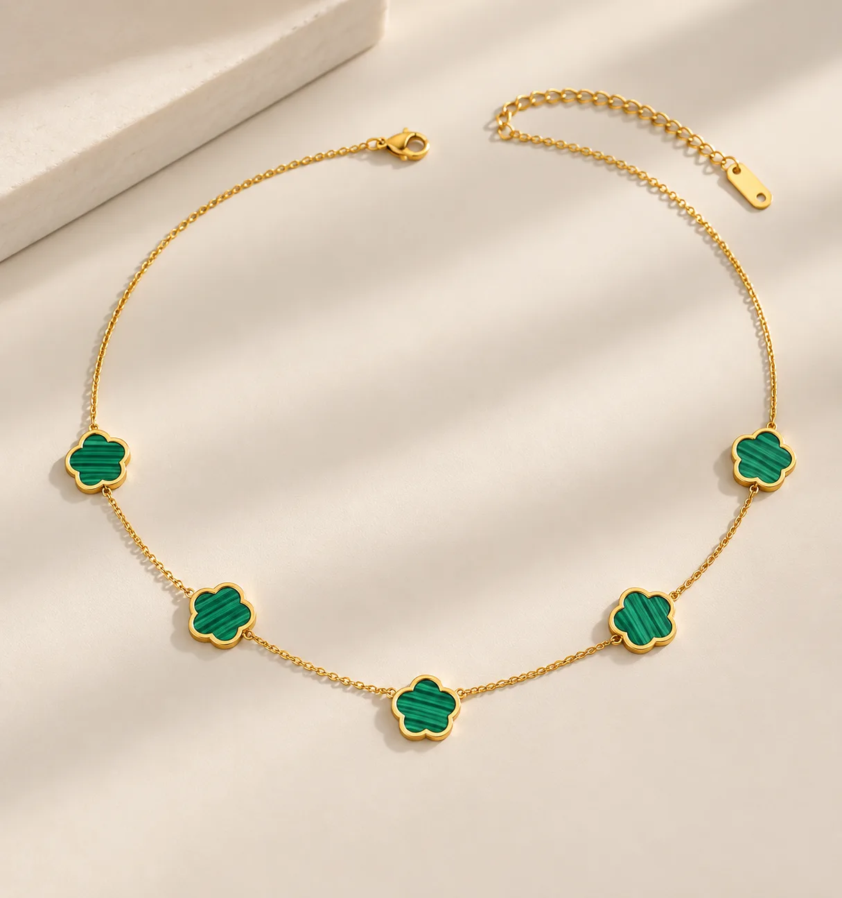 5 Green Petal